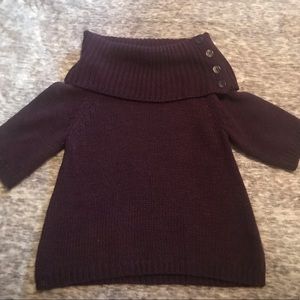 Sweater with buttons